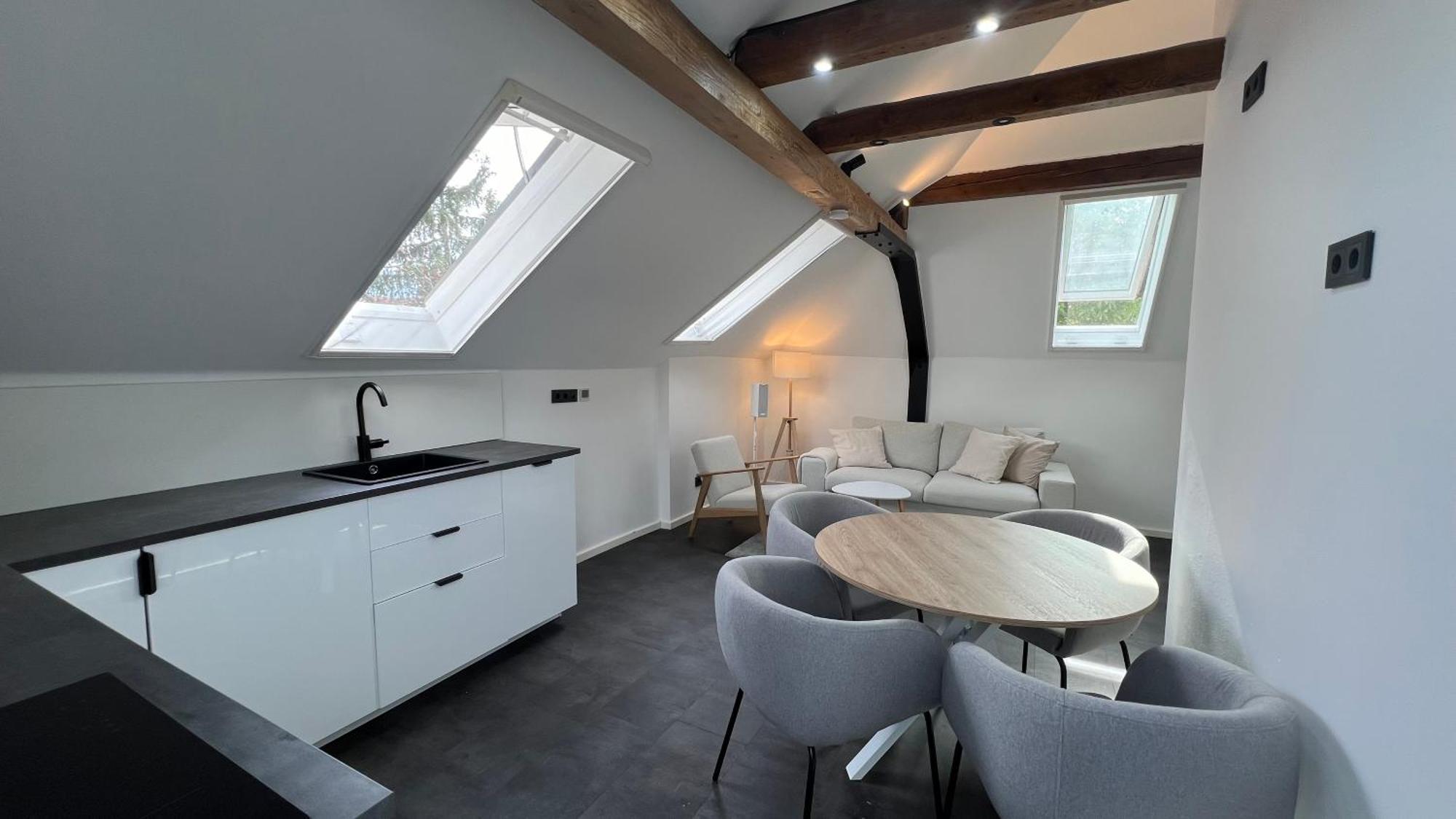 Ludwigshome - Zentrale Lage, Luxusbad, Workspace, Klima ลุดวิกสบูร์ก ภายนอก รูปภาพ