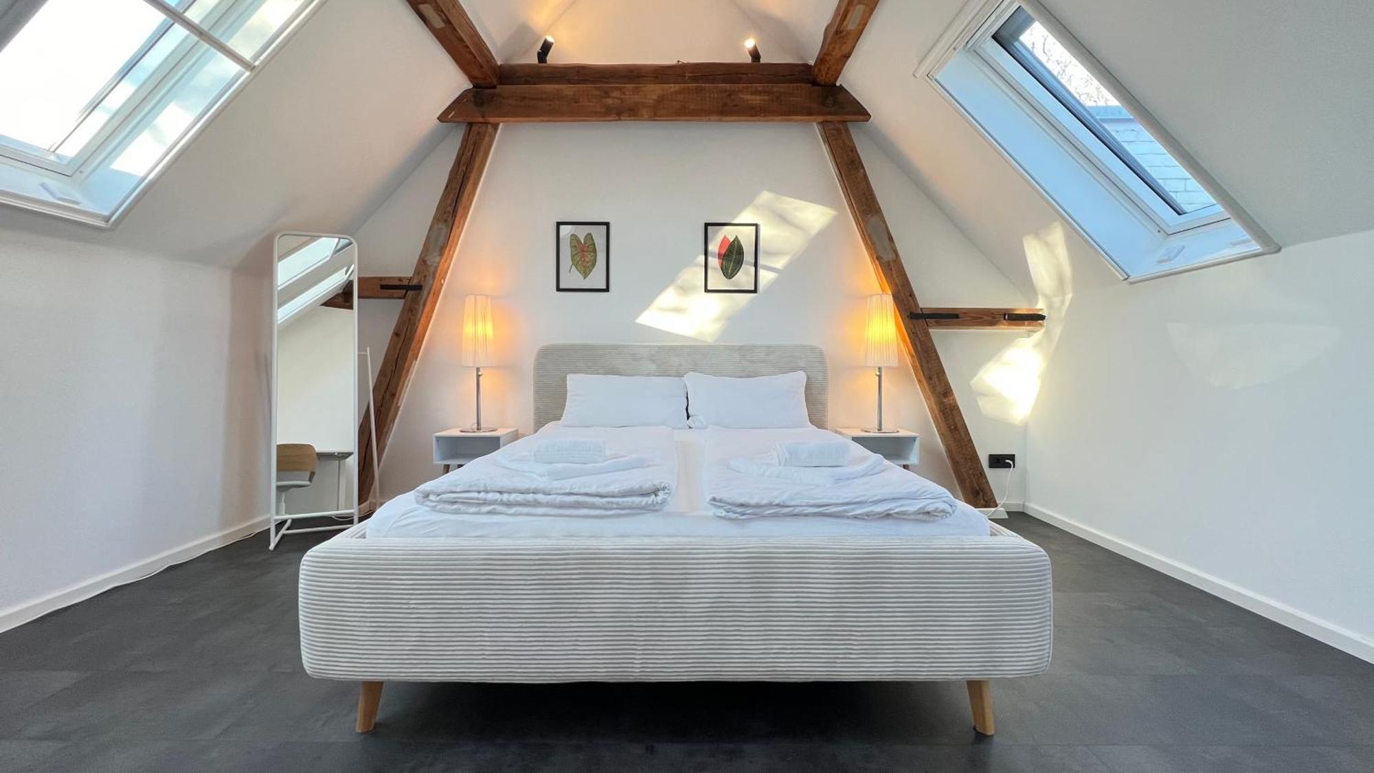 Ludwigshome - Zentrale Lage, Luxusbad, Workspace, Klima ลุดวิกสบูร์ก ภายนอก รูปภาพ